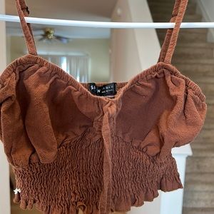 Brown crop-top. Size: small (2) From shein